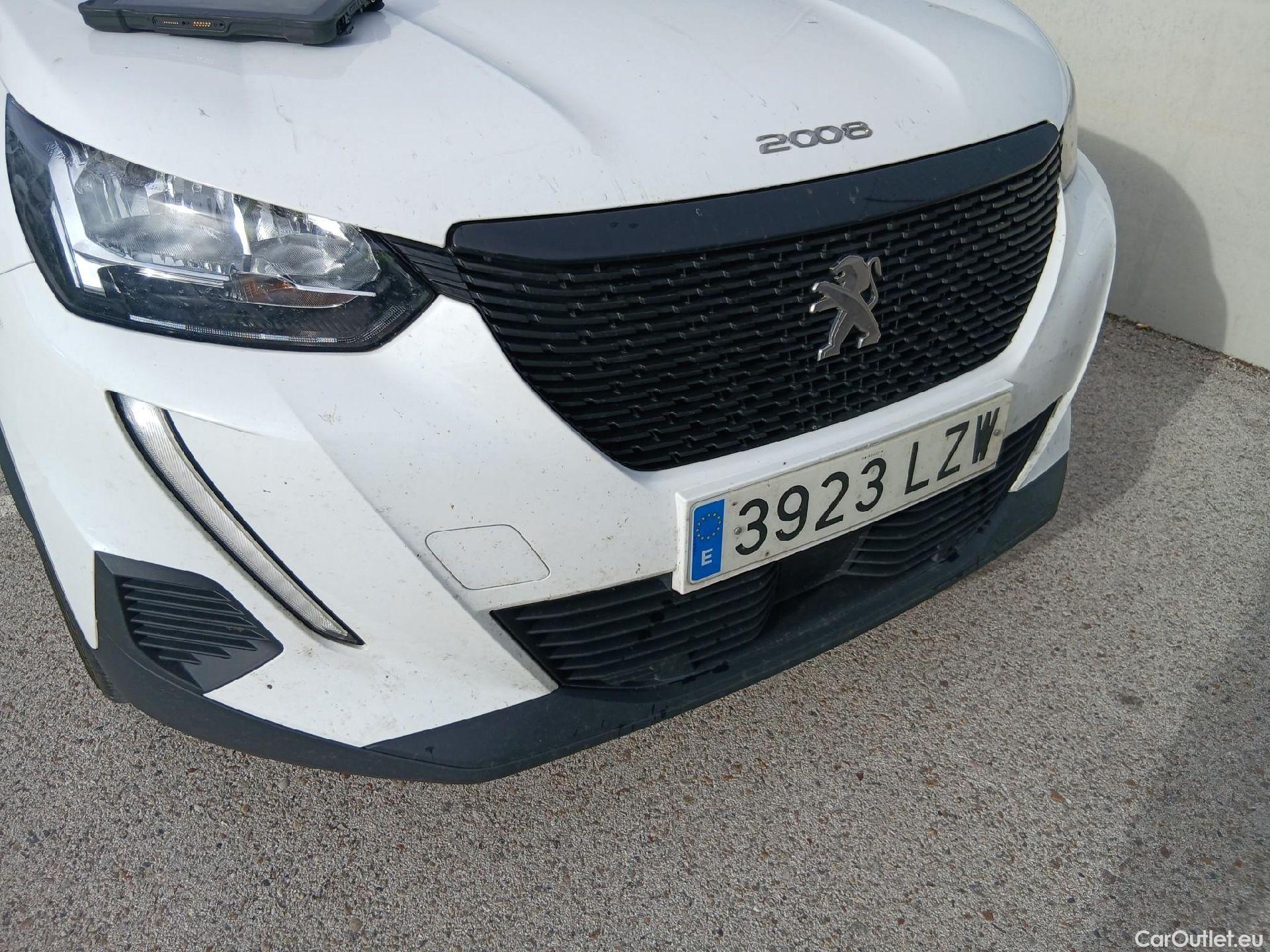  Peugeot  2008 PEUGEOT  / 2019 / 5P / todoterreno Active Pack BlueHDI 81kW (110CV) #2