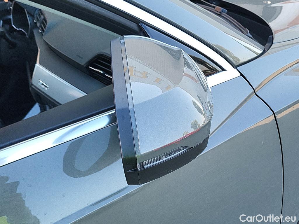  Audi  Q3 AUDI  / 2018 / 5P / todoterreno Advanced 35 TDI 110kW (150CV) #9