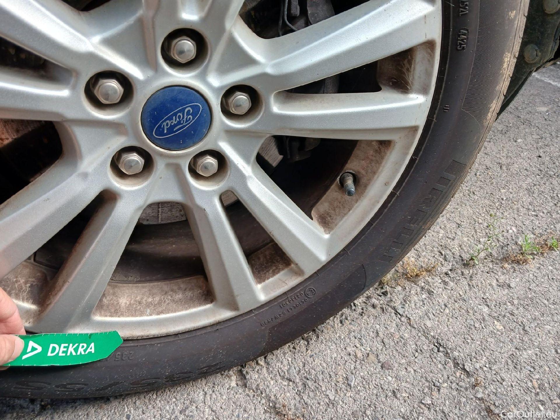  Ford  Kuga FORD  / 2016 / 5P / todoterreno 1.5 EcoBoost 88kW 4x2 Trend+ (CX) #73