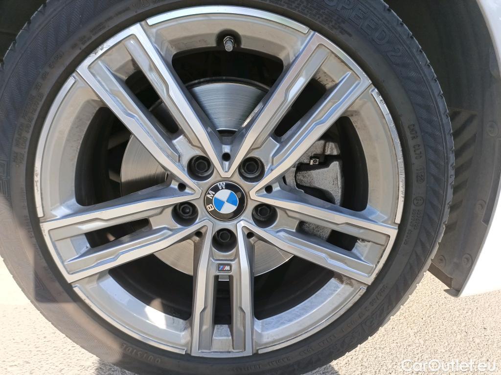  Bmw  Serie 1 BMW  / 2019 / 5P / berlina con portón 118i #4