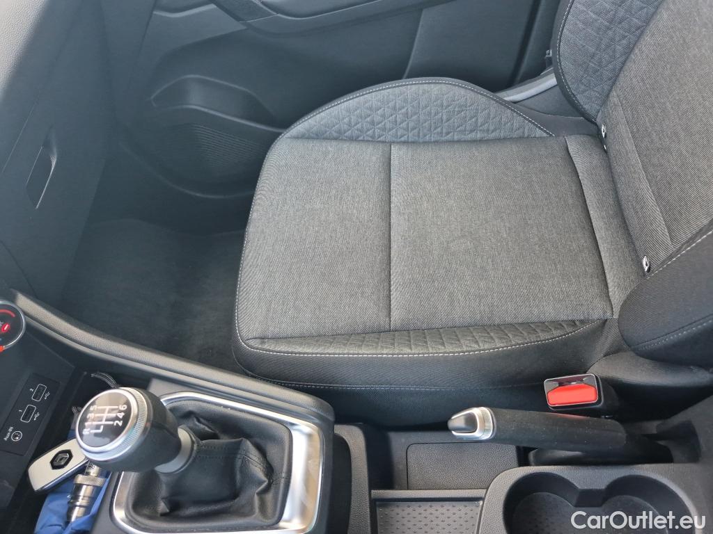  Renault  Captur RENAULT  / 2020 / 5P / todoterreno equilibre TCe 74 kW (100CV) GLP #12