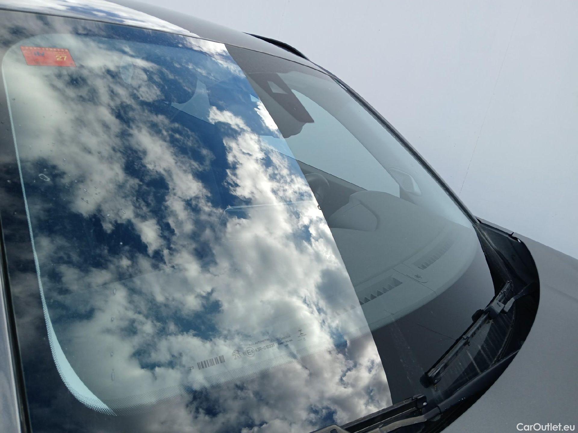  Peugeot  2008 PEUGEOT  Allure Pack BlueHDI 110 CV #1