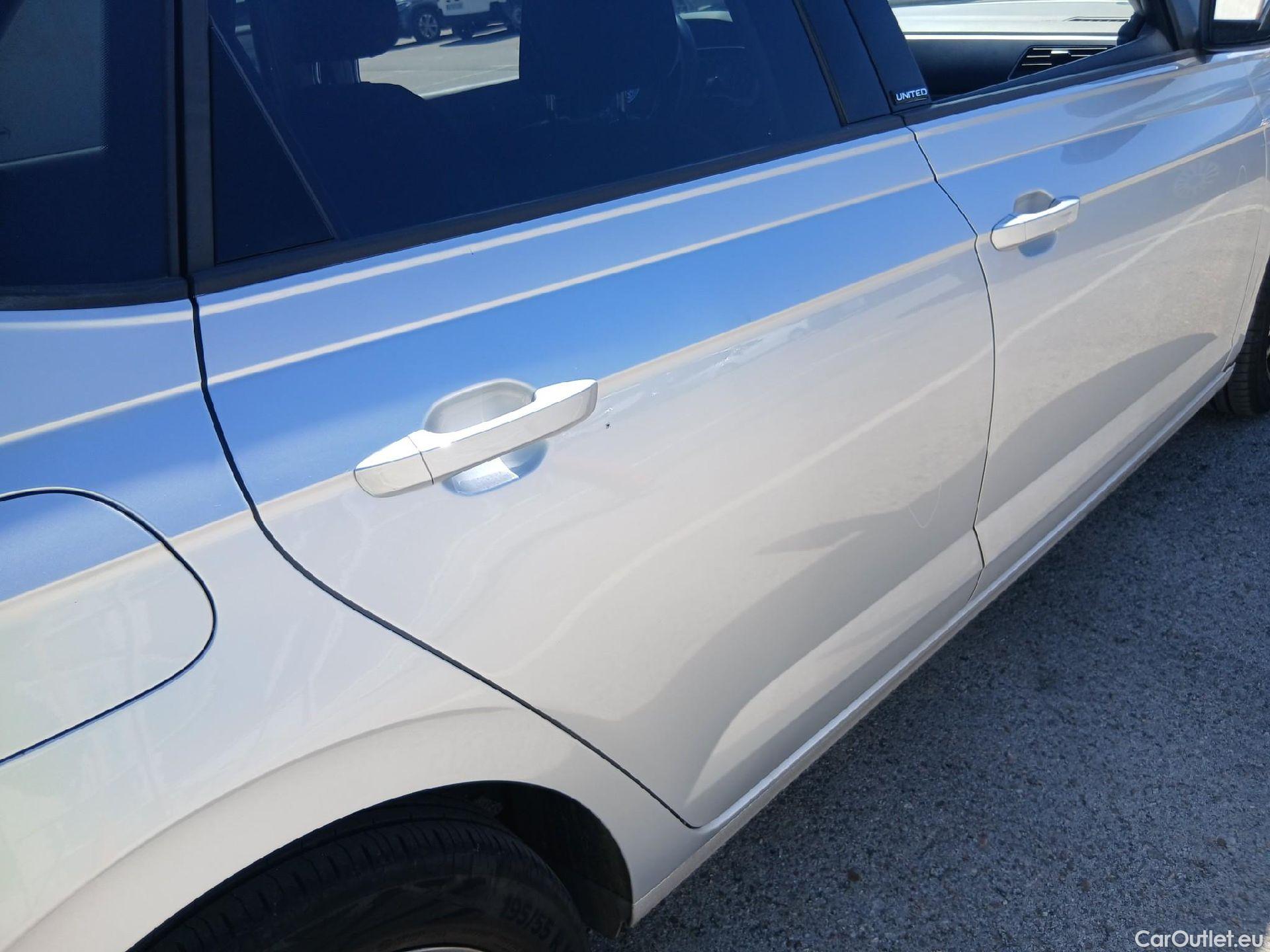 Volkswagen  Polo VOLKSWAGEN  / 2017 / 5P / berlina con portón United 1.0 TSI 70kW (95CV) DSG(SP) #16
