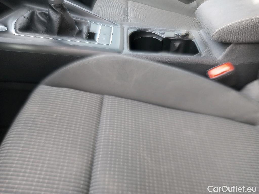  Volkswagen  Golf  VOLKSWAGEN / 5P / 2.0 TDI 115 CV #13