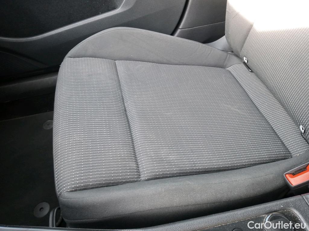  Volkswagen  Golf  VOLKSWAGEN / 5P / 2.0 TDI 115 CV #14