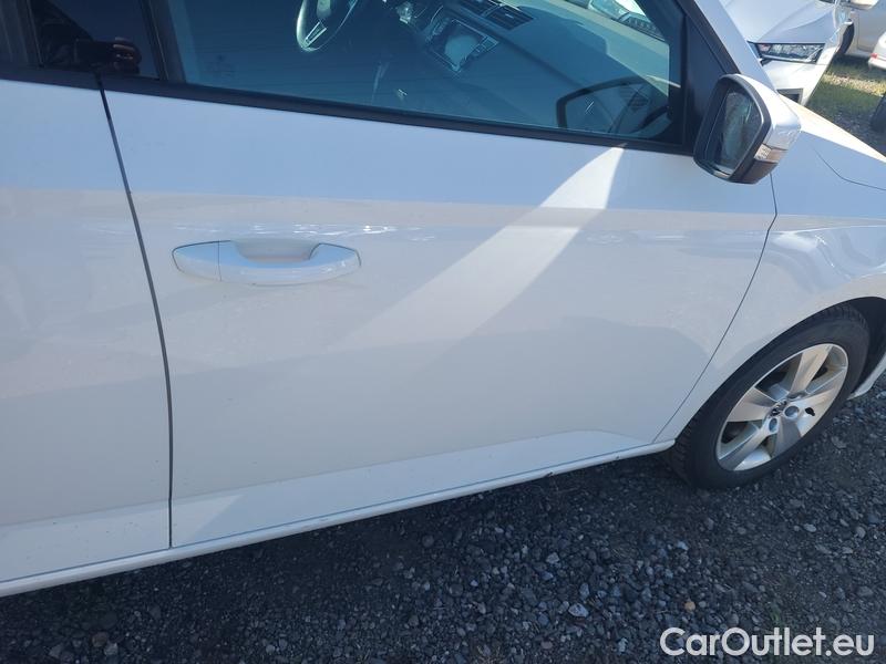  Skoda  Fabia  Combi (2015)  Com 1.0TSI 81 Ambition #22