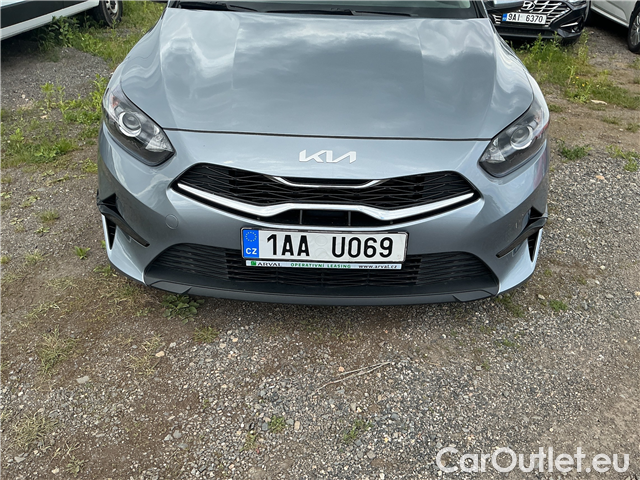  KIA  Cee'd Ceed SW 1.5 T-GDI 118 Spin AT #1