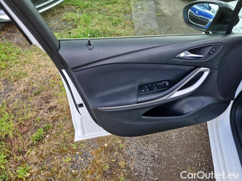  Opel  Astra  K Sports Tourer (2015) ST 1.5CDTi 77 Edition 5d #7