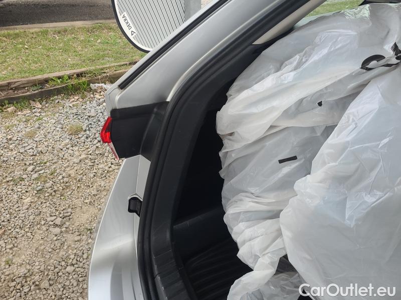  Skoda  Octavia  Combi (NX3)(2020) Oct.C.2.0TDI 110 4x4 Ambit AT #18