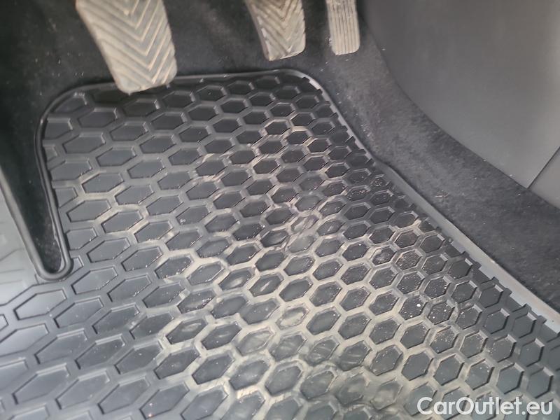  Hyundai  i30   cw (PD)(2017->)  kom.1.5T-GDI Smart 5d #8