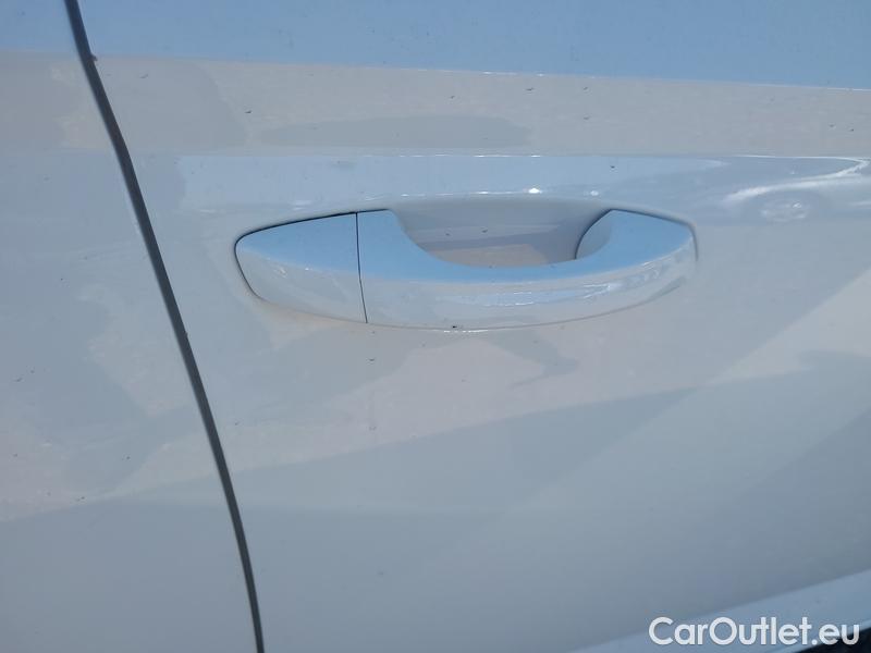  Skoda  Fabia  Combi (2015)  Com 1.0TSI 81 Ambition #21