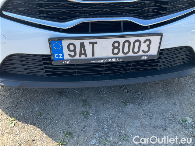  KIA  Cee'd Ceed SW 1.5 T-GDI 118 Spin AT #1