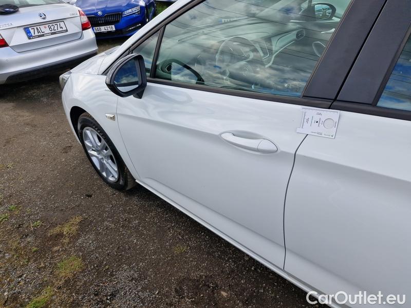  Opel  Astra  K Sports Tourer (2015) ST 1.5CDTi 77 Edition 5d #6