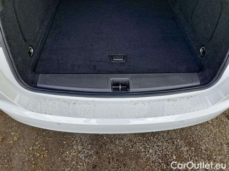  Opel  Astra  K Sports Tourer (2015) ST 1.5CDTi 77 Edition 5d #20