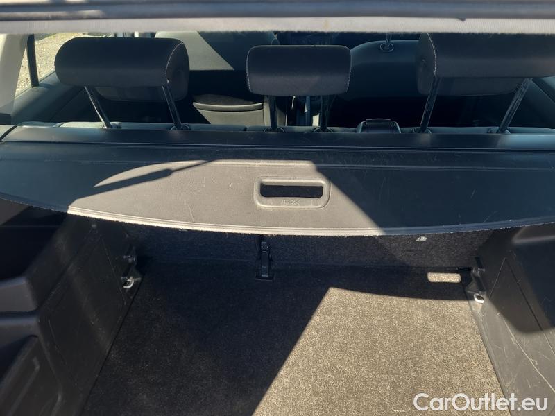  Skoda  Fabia  Combi (2015)  Com 1.0TSI 81 Ambition #32