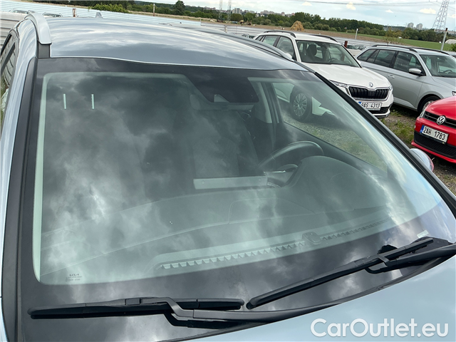  KIA  Cee'd Ceed SW 1.5 T-GDI 118 Spin AT #3