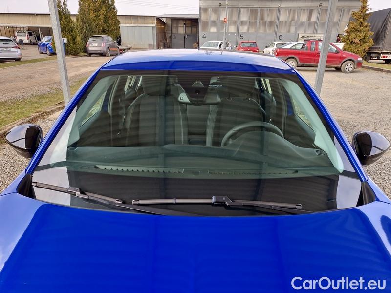  Opel  Corsa  F (2019)  1.2T 100 Elegance 5d #1