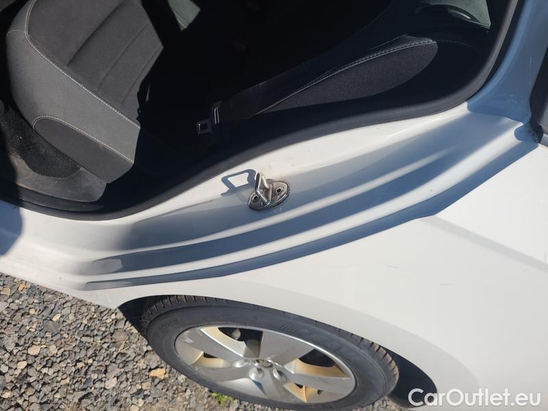  Skoda  Fabia  Combi (2015)  Com 1.0TSI 81 Ambition #9
