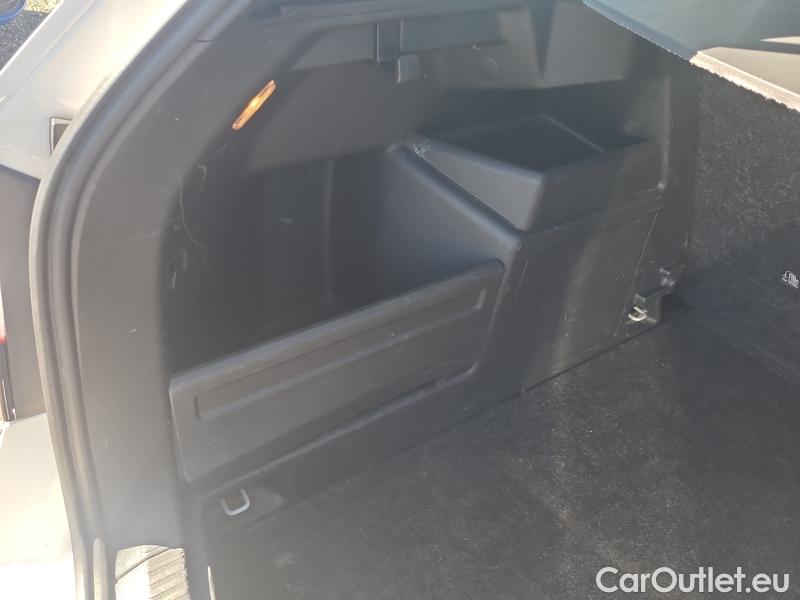  Skoda  Fabia  Combi (2015)  Com 1.0TSI 81 Ambition #31