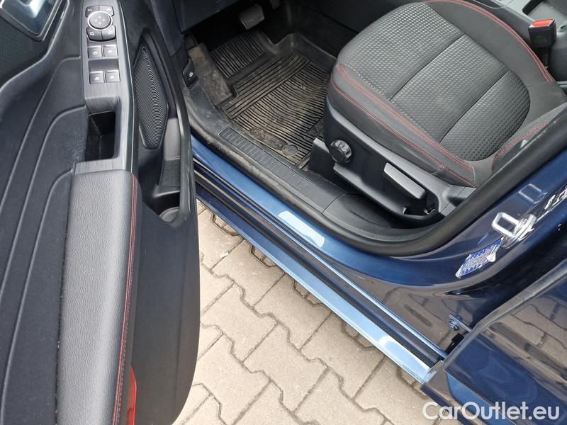  Ford  Kuga  (2019)  2.5DT HEV ST-Line AT 5d #9