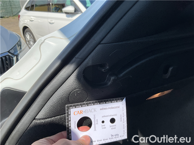  KIA  Cee'd Ceed SW 1.5 T-GDI 118 Spin AT #4