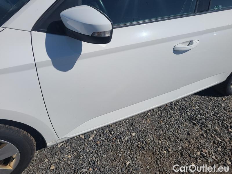  Skoda  Fabia  Combi (2015)  Com 1.0TSI 81 Ambition #6