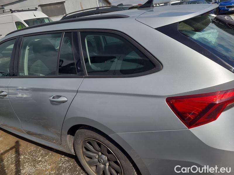  Skoda  Octavia  Combi (NX3)(2020) Oct.C.2.0TDI 110 4x4 Ambit AT #25