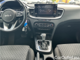  KIA  Cee'd Ceed SW 1.5 T-GDI 118 Spin AT #8