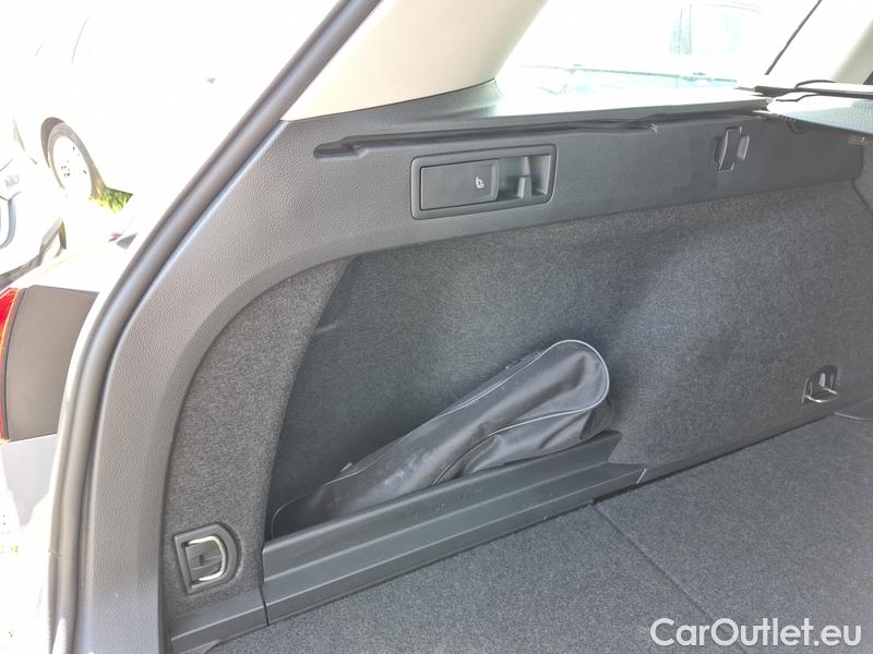  Volkswagen  Passat  Variant (CB5) (2019) Pas.Var.2.0 TDI 110 Business #12