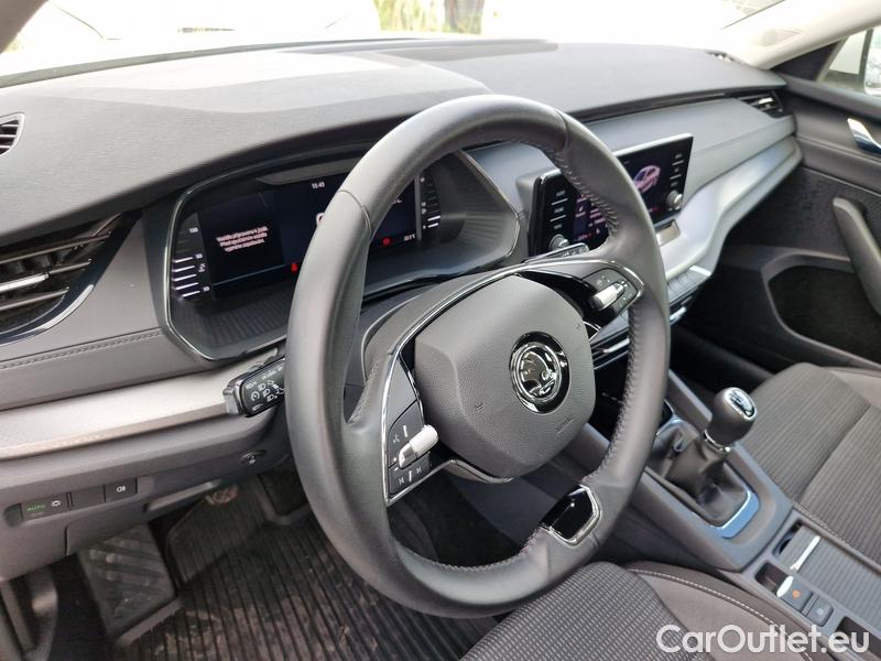  Skoda  Octavia  Lim. (NX3)(2020)  1.5TSI 110 Ambition 5d #8