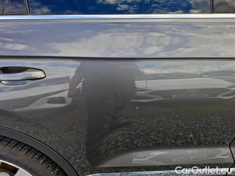  Volkswagen  Touareg  (CR7)(2018->)  3.0TDI Atmosph.4M AT #19