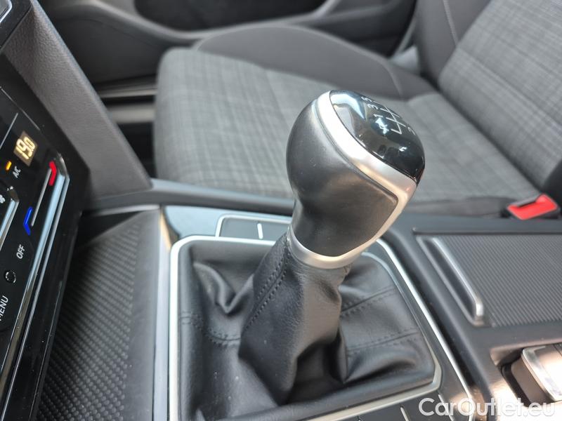  Volkswagen  Passat  Variant (CB5) (2019) Pas.Var.2.0 TDI 110 Business #7