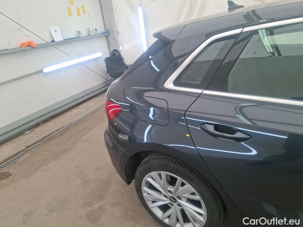  Audi  A3  Sportback 35 TDI Design Luxe 2.0 TDI 150CV BVA7 E6d #8