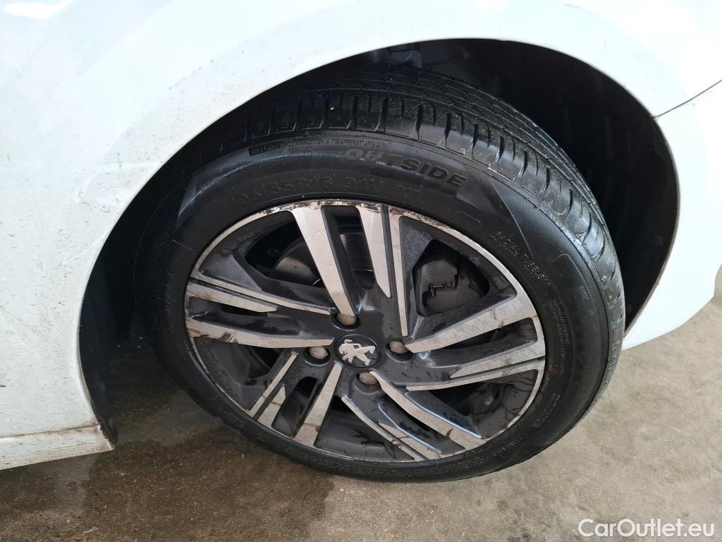  Peugeot  208  Allure Business 1.2 PureTech 100CV BVM6 E6d #25