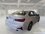  Bmw  Serie 3 BMW  / 2018 / 4P / BERLINA 318D 48V BUSINESS ADVANTAGE AUTO #2