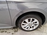  Skoda  KAMIQ SKODA  / 2019 / 5P / SUV 1.0 TSI 81KW STYLE #38
