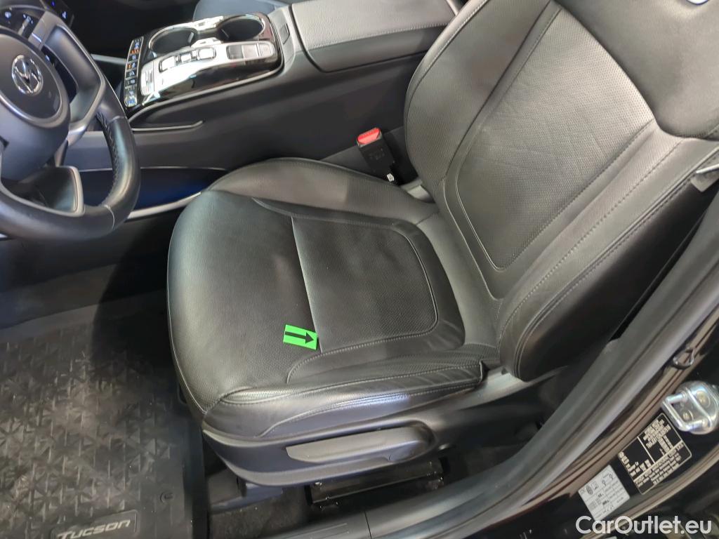  Hyundai  Coupe 1.6T-GDi 230CP Hybrid Premium 6AT 4WD #39
