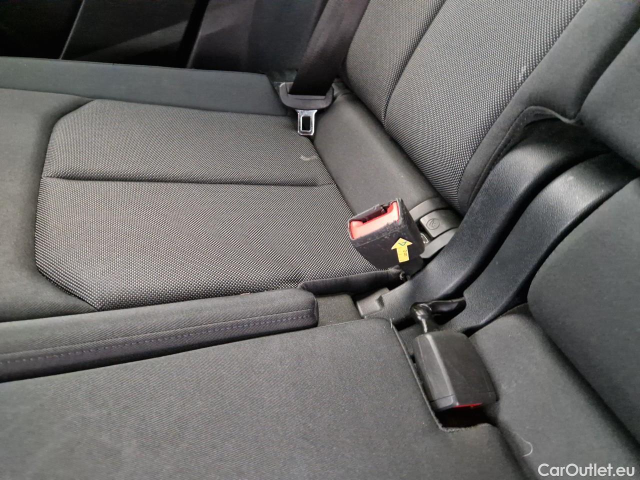  Audi  Q3 35 TFSI #32