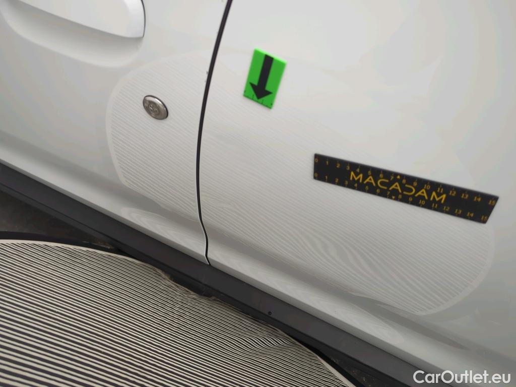  Dacia  Duster 1.5 Blue dCi 115CP Comfort 4WD #13