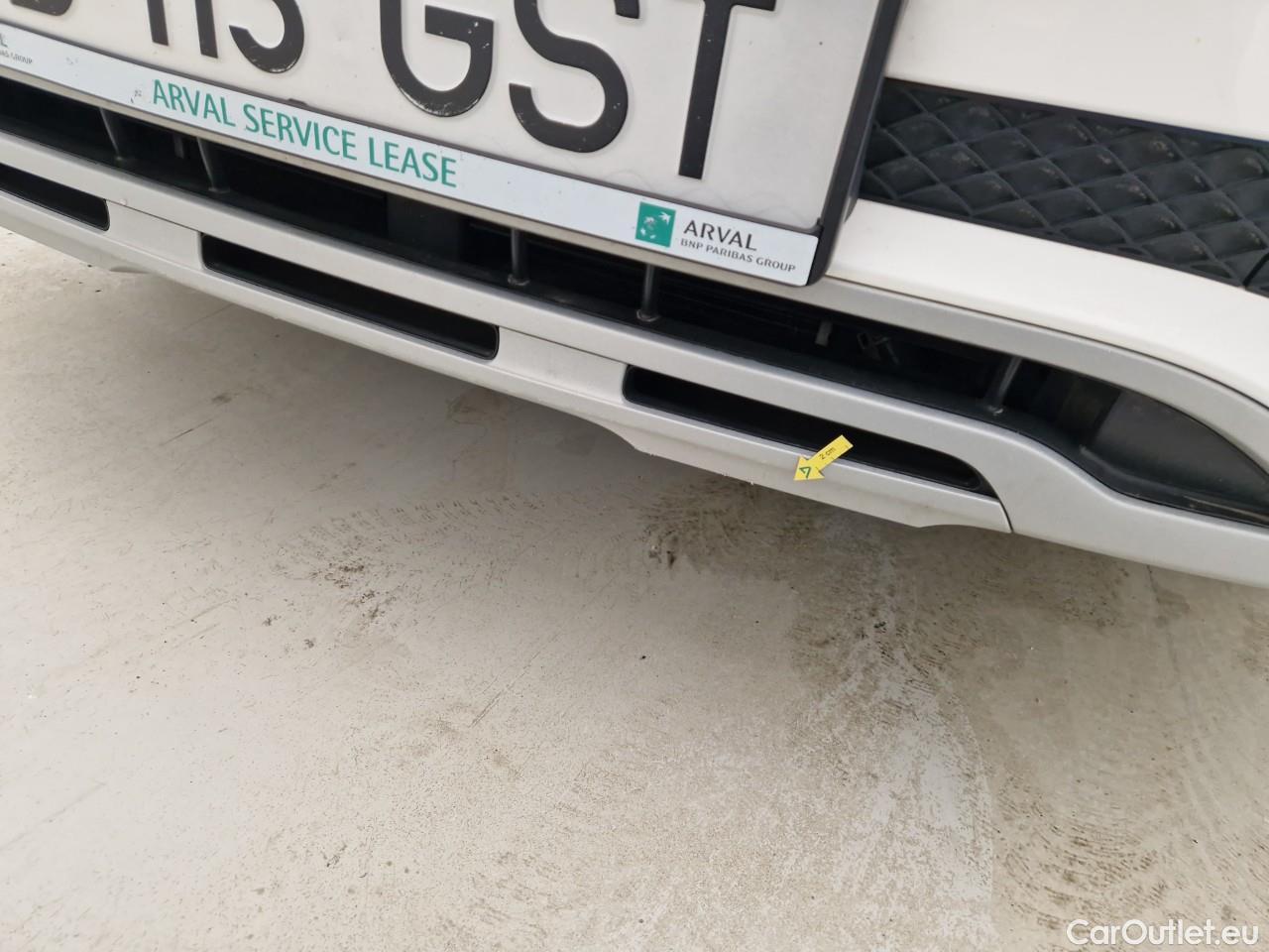  Mercedes  GLA  250 e #8