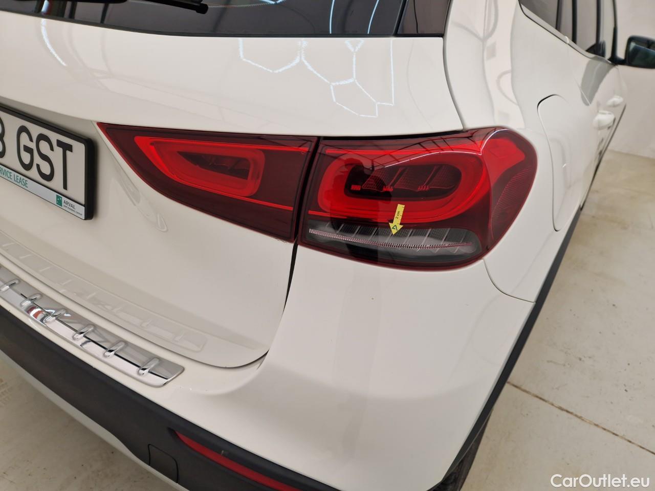  Mercedes  GLA  250 e #31