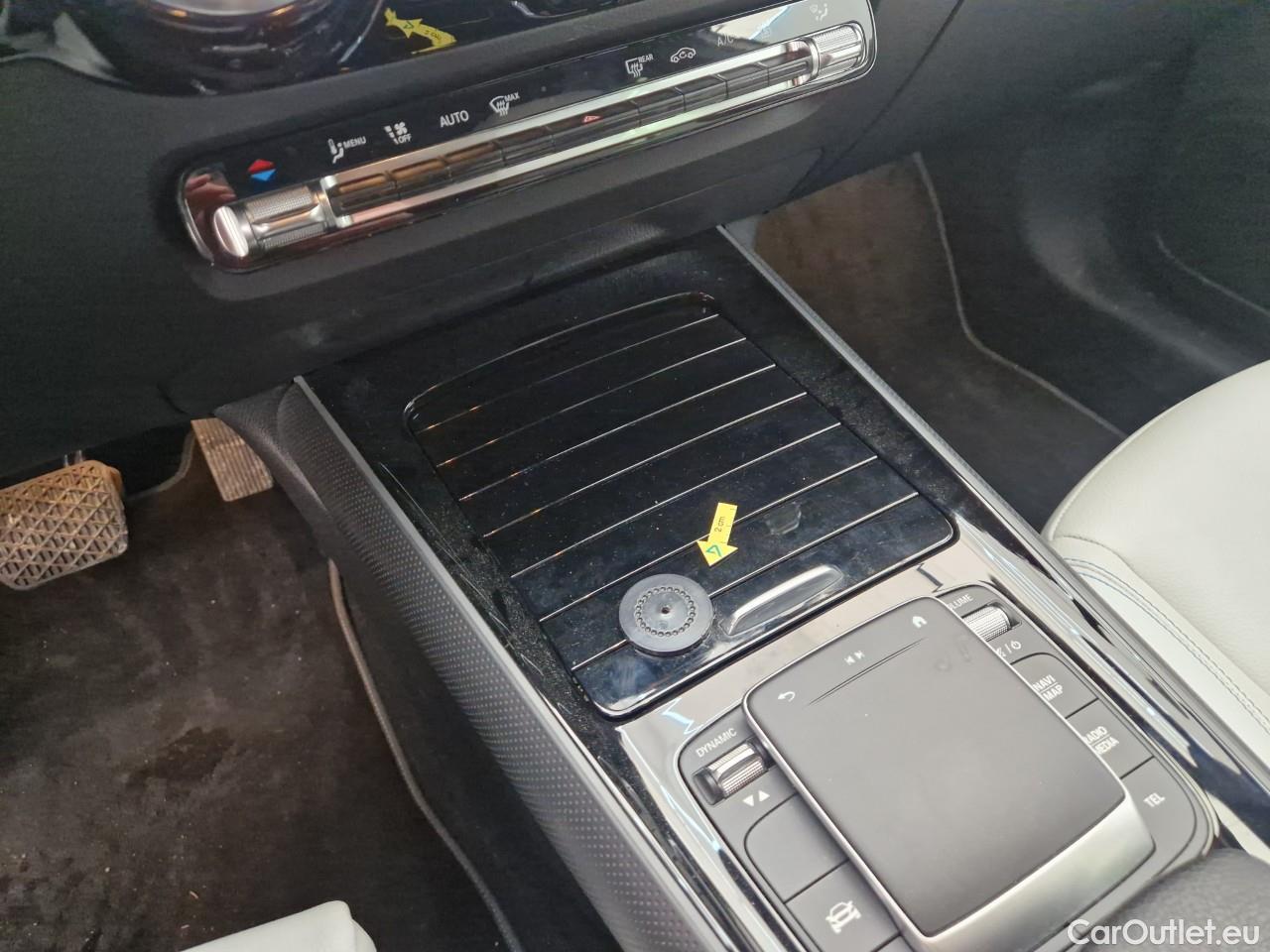  Mercedes  GLA  250 e #44