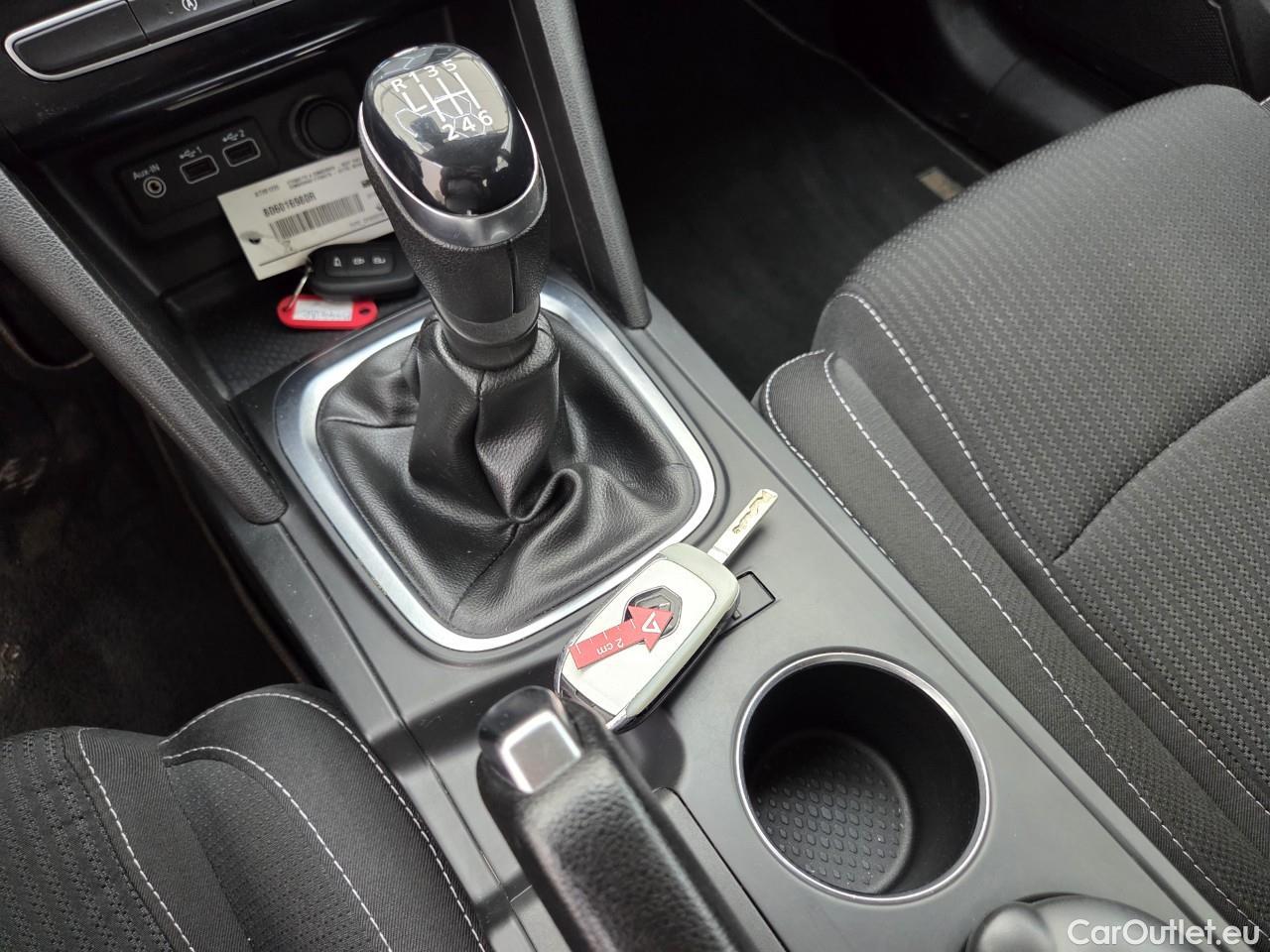  Renault  Megane 1.3 TCe 140CP Zen #59