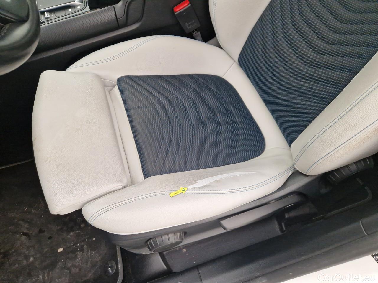  Mercedes  GLA  250 e #40