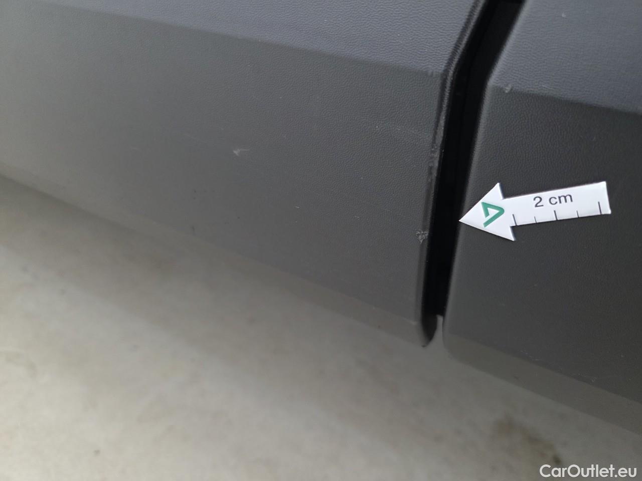  Nissan  Qashqai 1.3 156CP mild-hybr N-Connecta X-Tronic #6