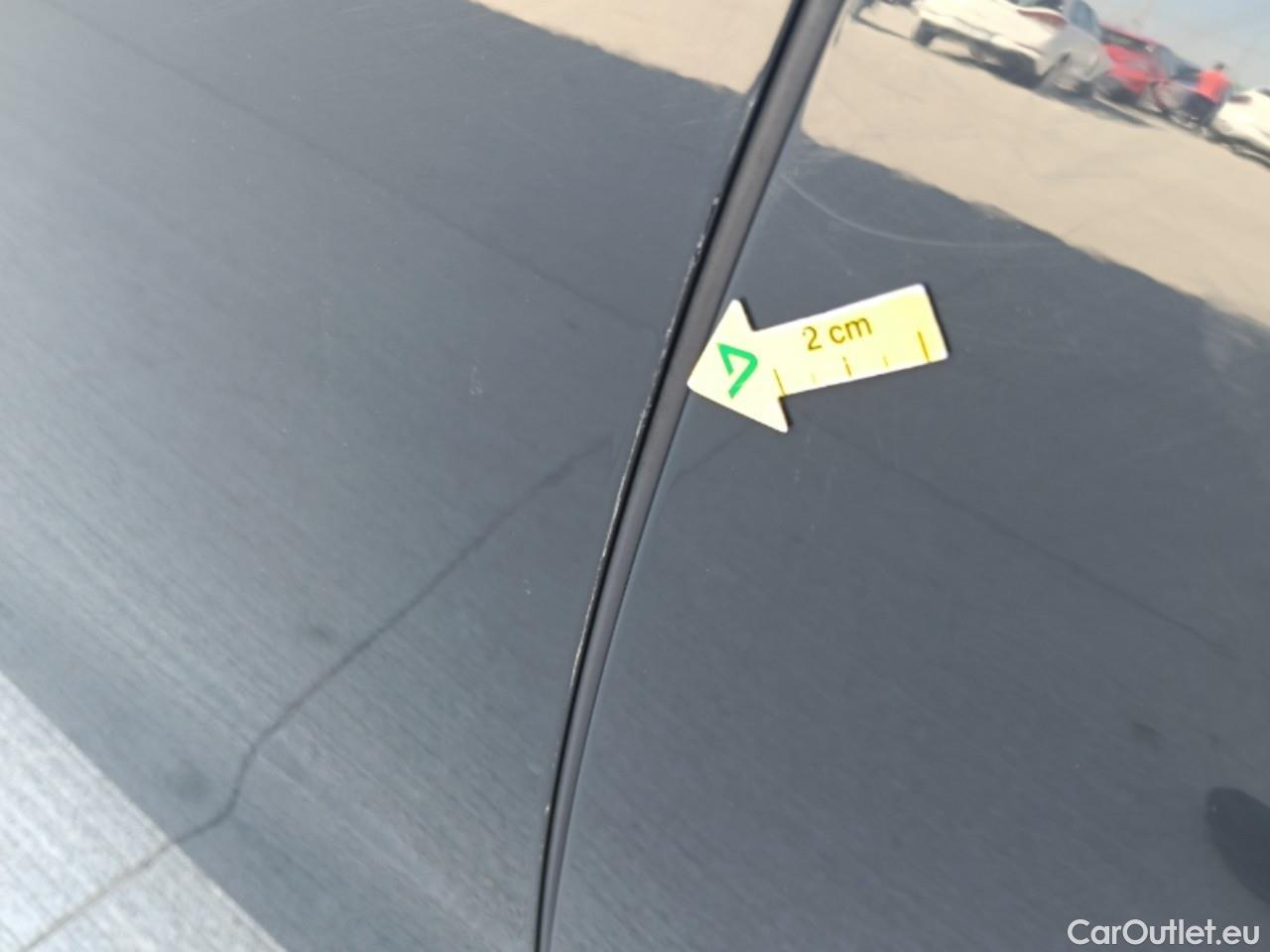  Volkswagen  Golf  Life 1.0 TSI #6