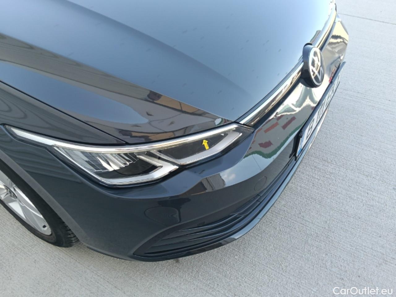  Volkswagen  Golf  Life 1.0 TSI #16