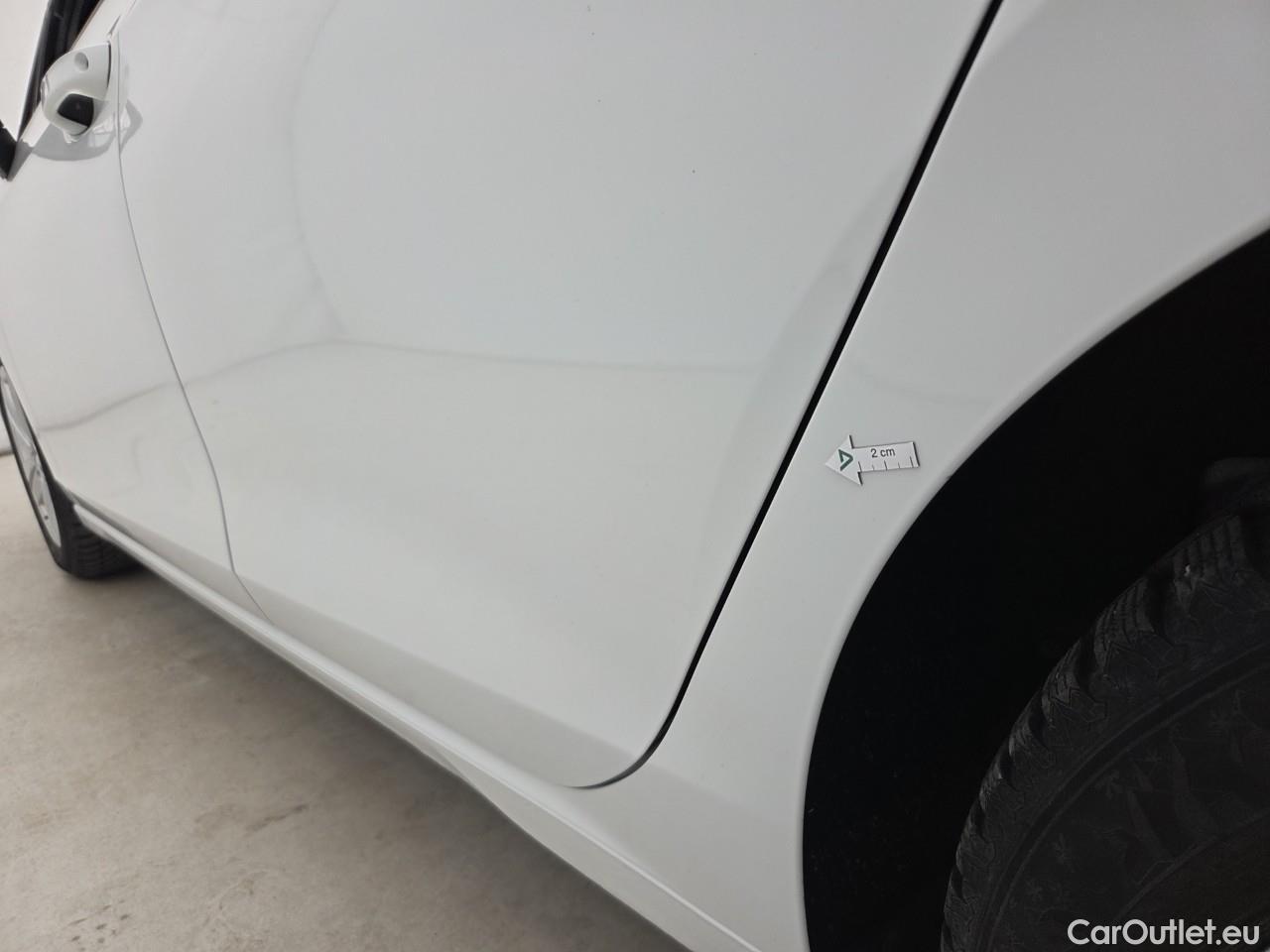  Volkswagen  Golf  Life 1.5 eTSI ACT DSG mild-Hybrid #5