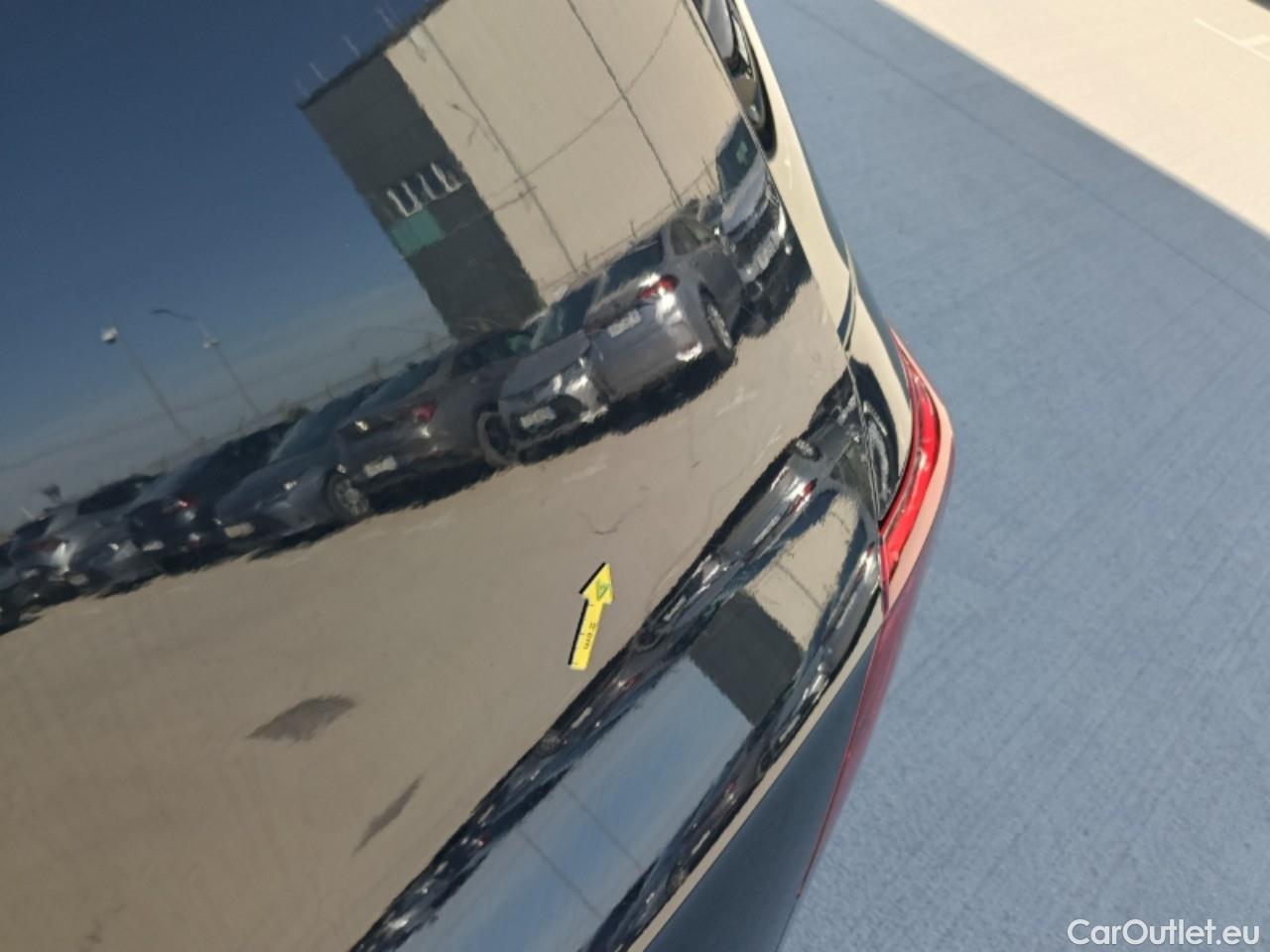  Volkswagen  Golf  Life 1.0 TSI #33