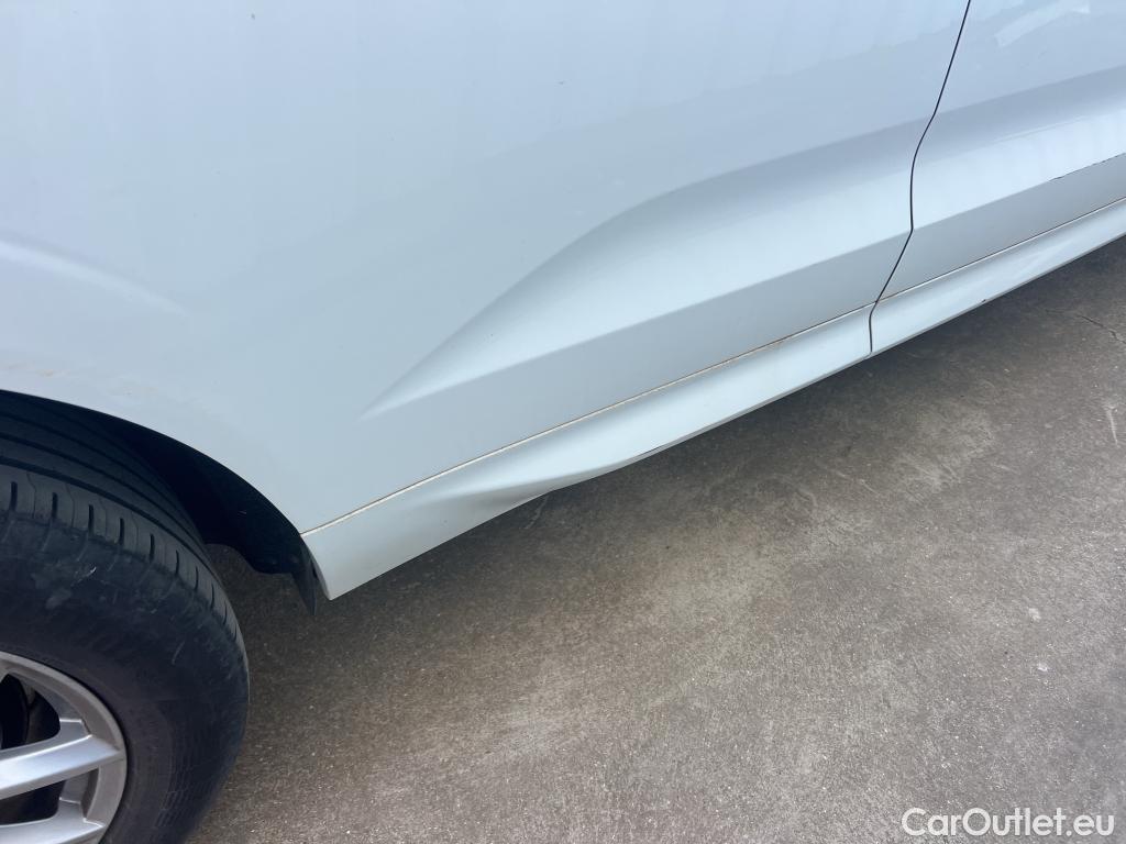 Volvo  XC60 VOLVO  / 2017 / 5P / todoterreno 2.0 B4 D AWD Momentum Pro Auto #9